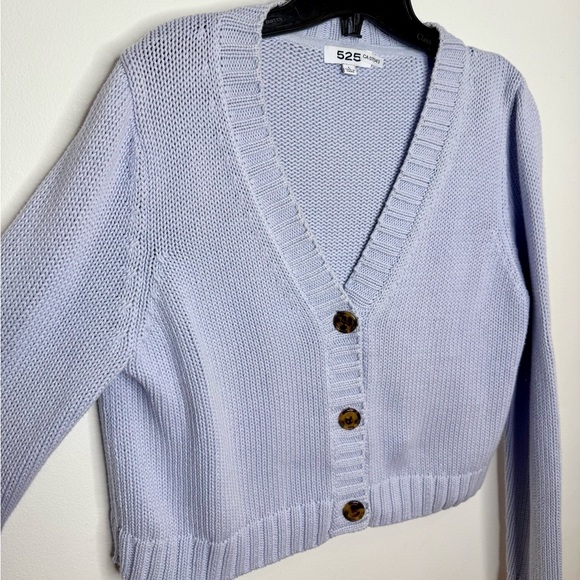 525 America Ribbed V-Neck Cropped Cardigan - Picture 3 of 9